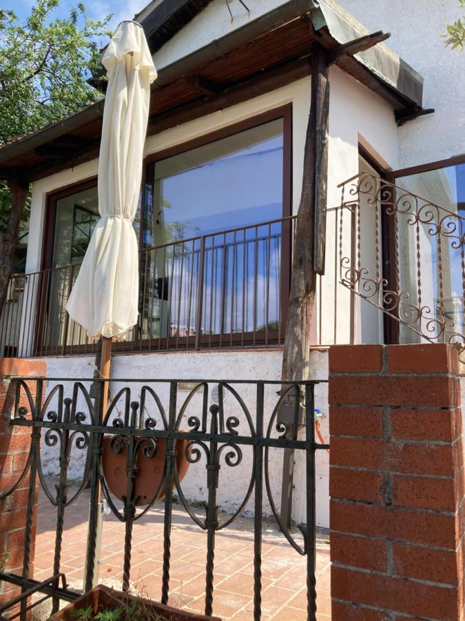 Вилла Villino "Il Rustichetto" Генуя Экстерьер фото